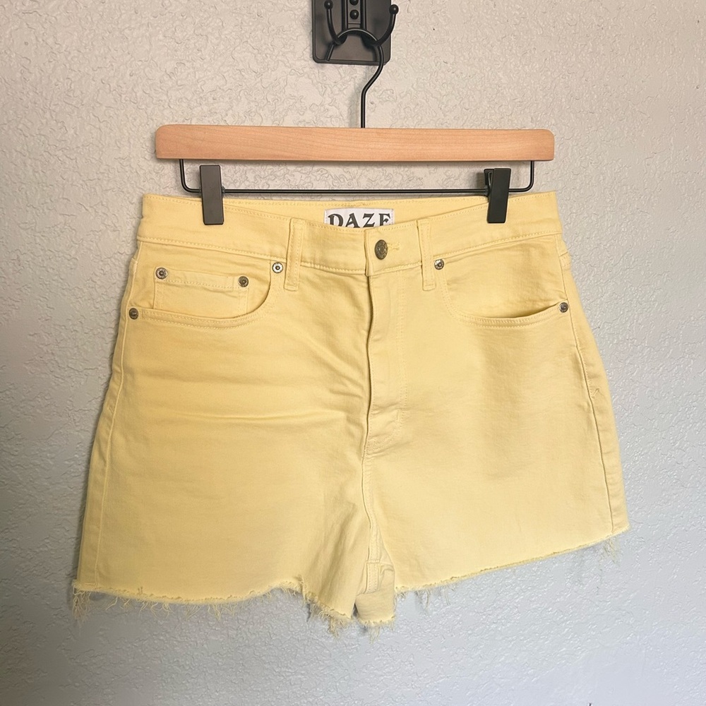 Daze Denim The Knockout High Rise A-Line Short in Sunny